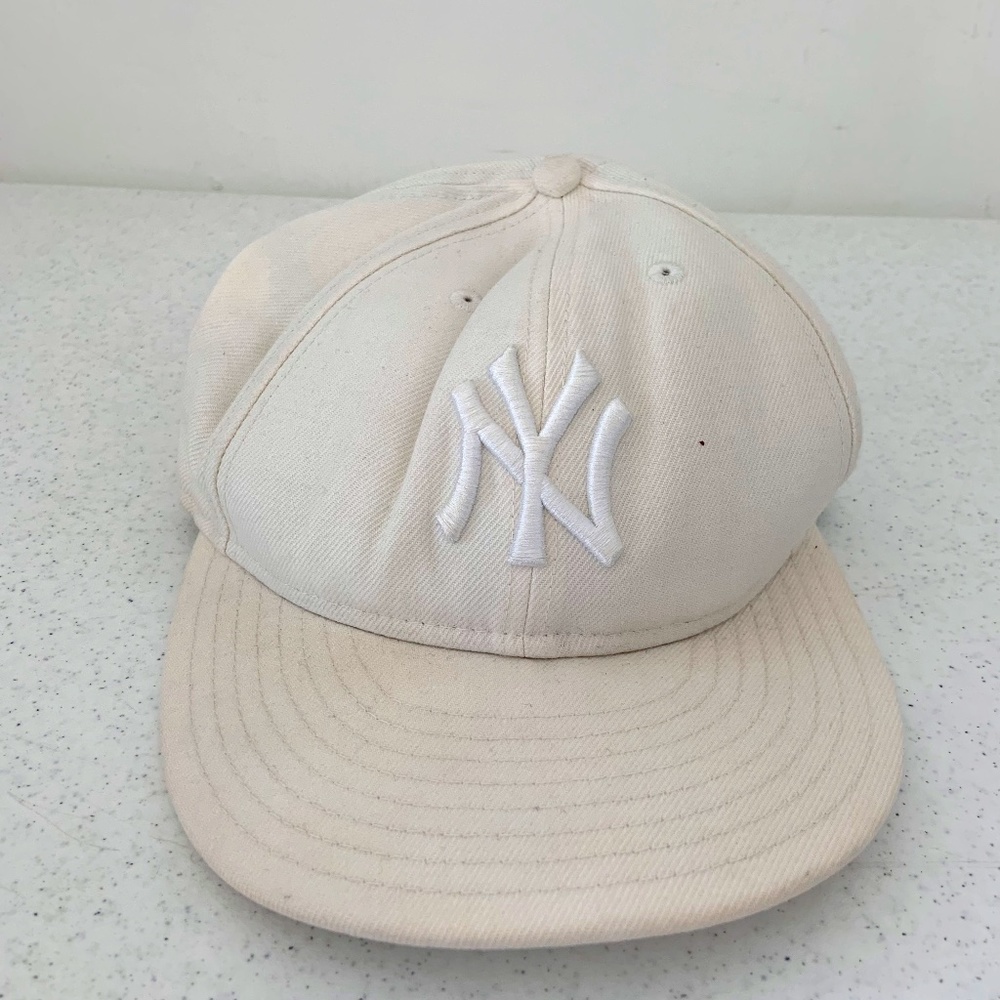 New Era 59Fifty MLB New York Yankees Fitted All White Baseball Hat